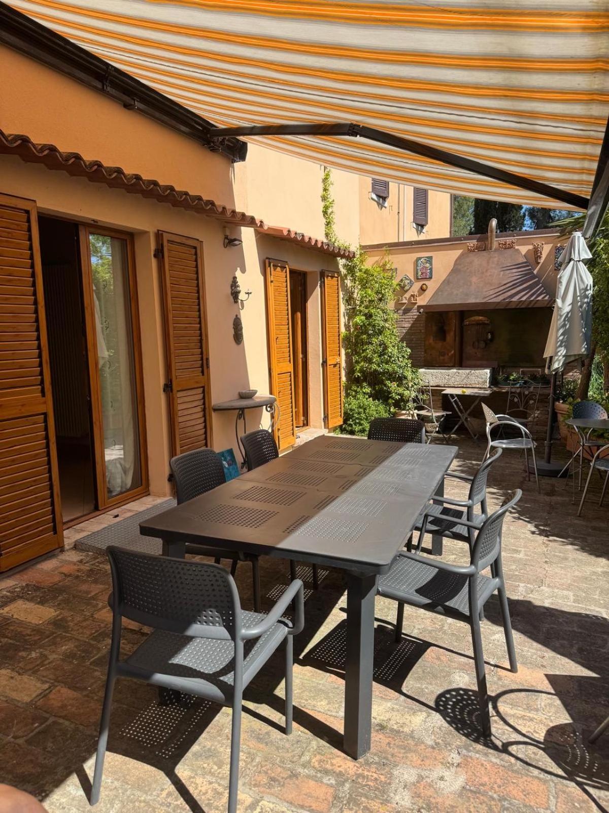 Il Podere Degli Ulivi Casa de Férias